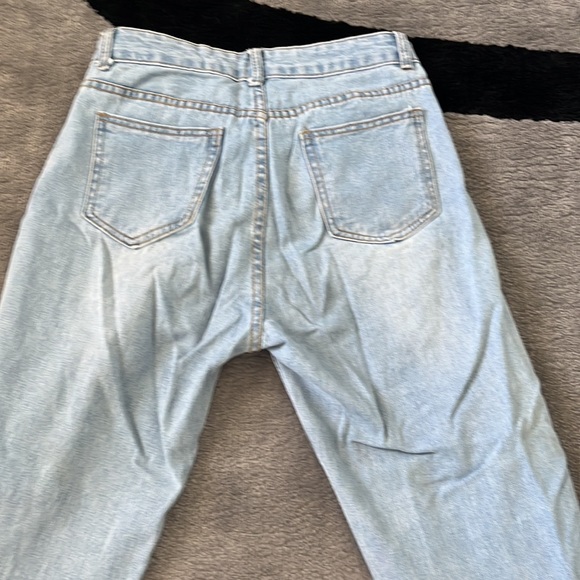 Light Wash Ripped Jeans - Picture 3 of 4